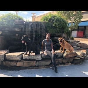 Meet your Posher, Sharon